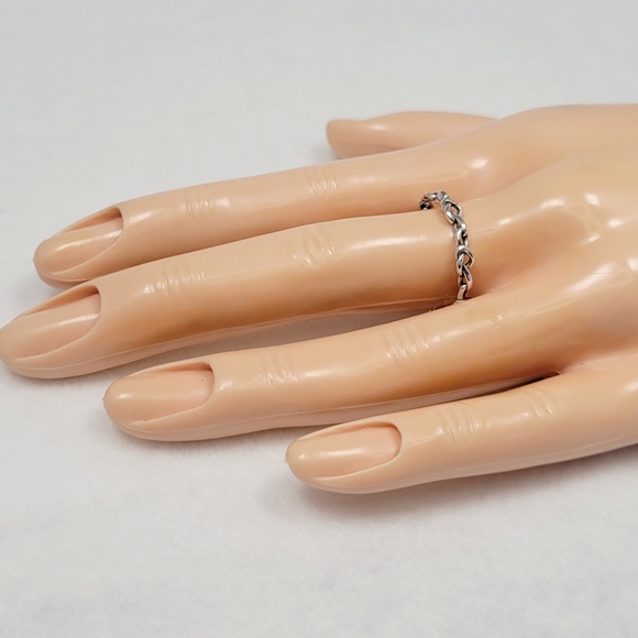 Heart Knot Chain Band - Picture 9 of 14